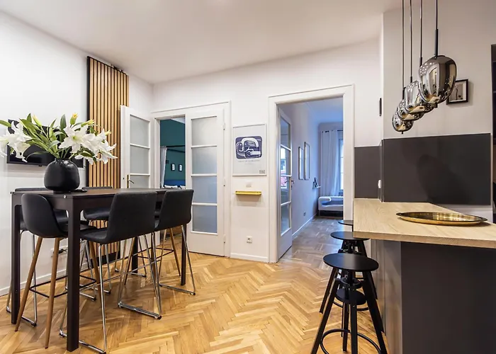 80 Sqm, 3 Bedrooms, 2 Bathrooms, New