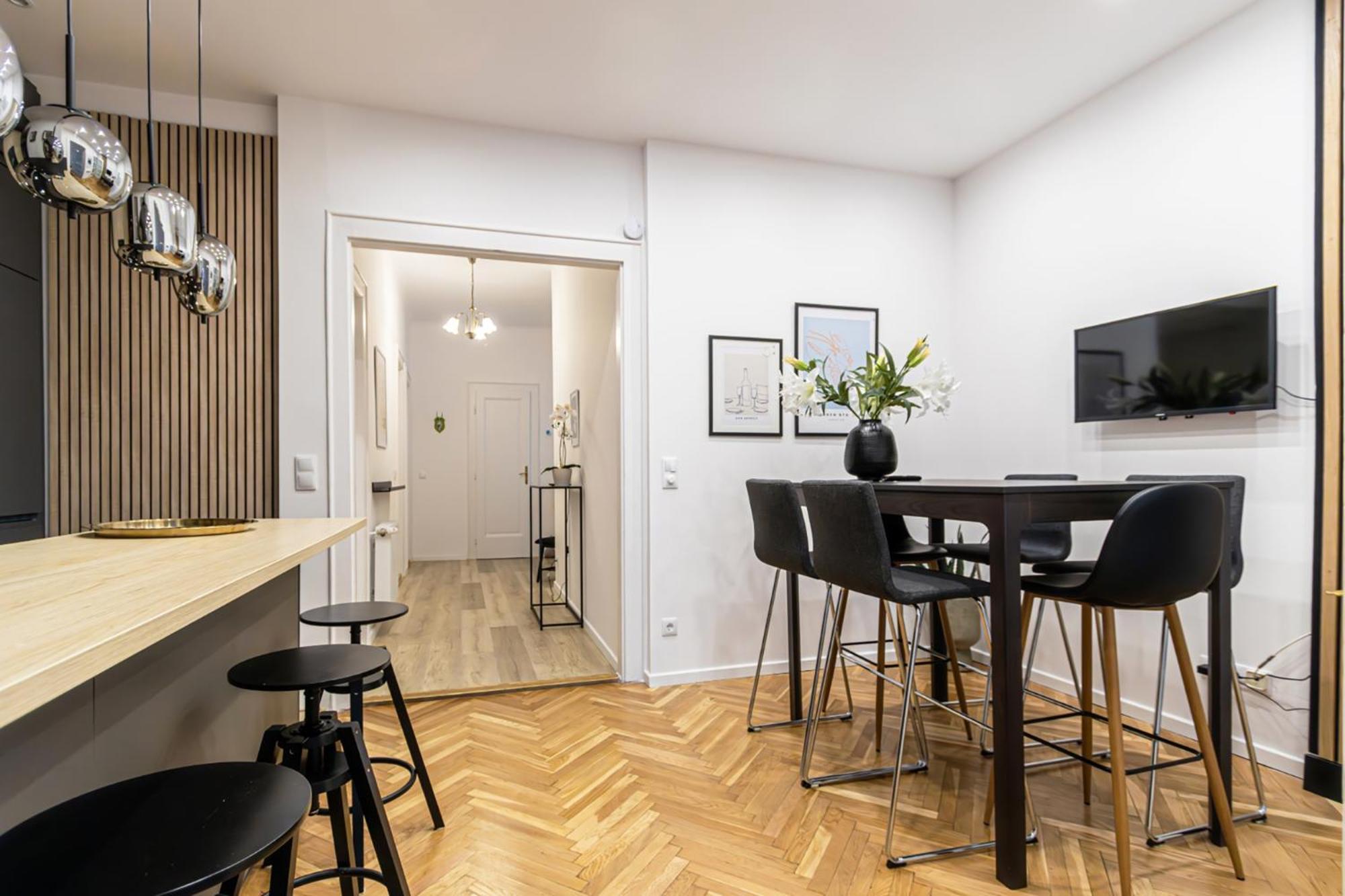 80 Sqm, 3 Bedrooms, 2 Bathrooms, New * Будапешт