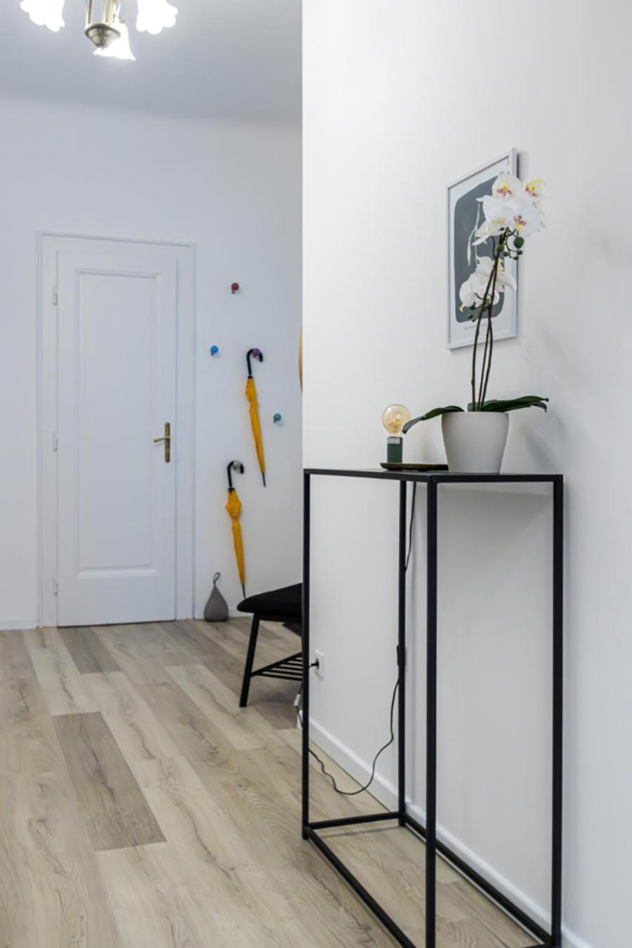80 Sqm, 3 Bedrooms, 2 Bathrooms, New Будапешт